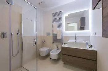 מלון Milan Royal Suites